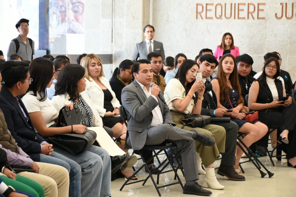 Diputados intercambian ideas con regidores y síndicos jóvenes