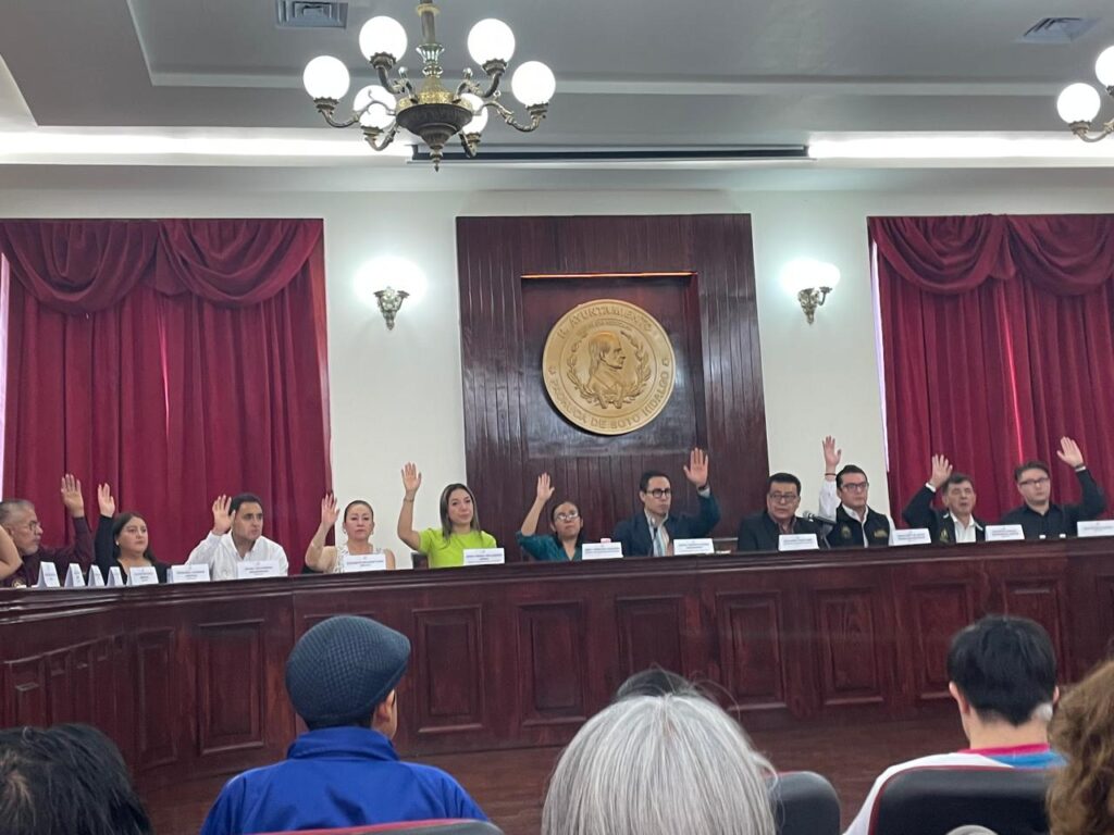 “Gasto elevado y cínico para cena navideña”: regidora Reyna Camacho de alcaldía anterior