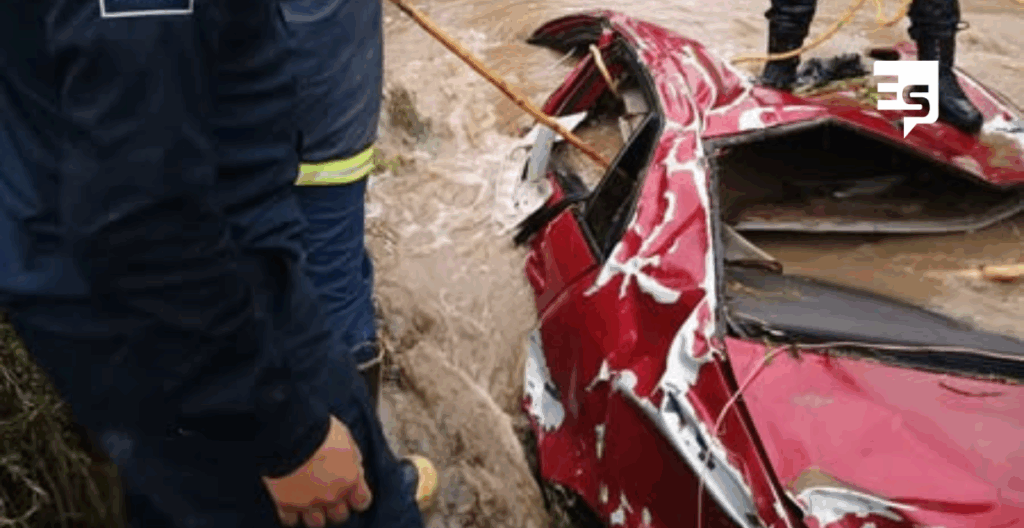 La familia atraviesa momentos de profunda preocupación, aferrándose a la esperanza de recibir noticias favorables. Por lo anterior, las autoridades del municipio exhortaron en esta temporada de lluvias, a extremar precauciones y evitar cruzar cauces, ríos o zonas inundadas, incluso en automóvil, ya que el riesgo puede ser mortal.
