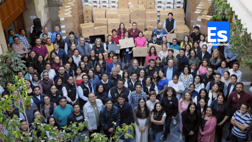 Dotan de equipo de cómputo nuevo a dependencias de alcaldía de Pachuca