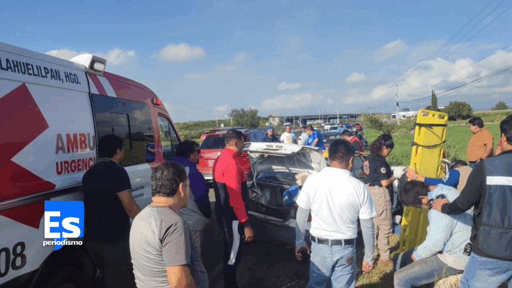 Vuelca taxi: saldo cinco lesionados, uno de ellos con fractura