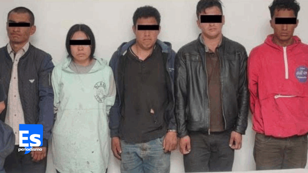 Detienen a cinco personas armadas y con moto