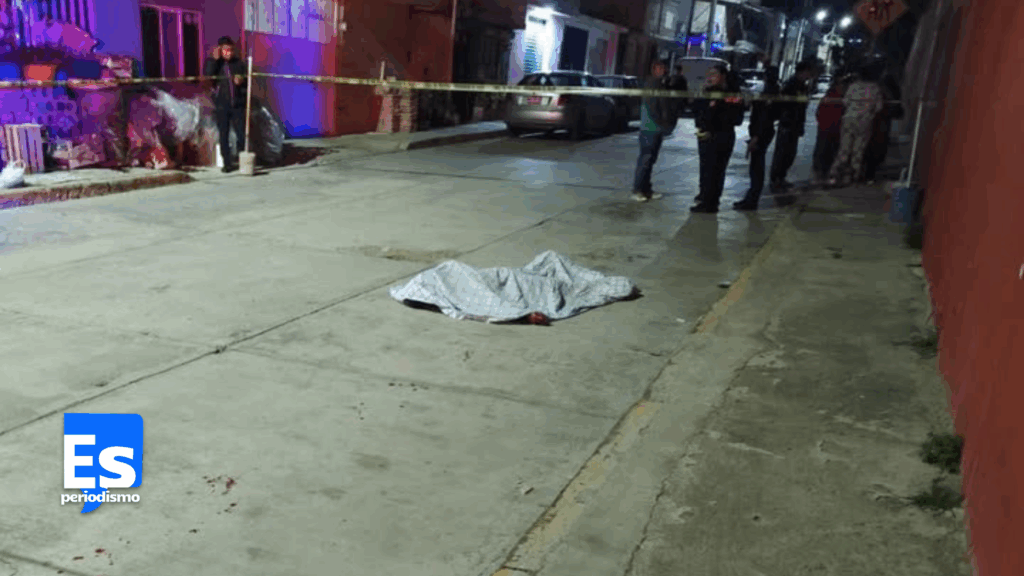 Subsiguientemente al lugar llegaron familiares de la víctima, que fue identificada como A. O. C. Hasta el momento se desconocen las circunstancias del ataque, por lo que autoridades competentes mantienen las investigaciones correspondientes.