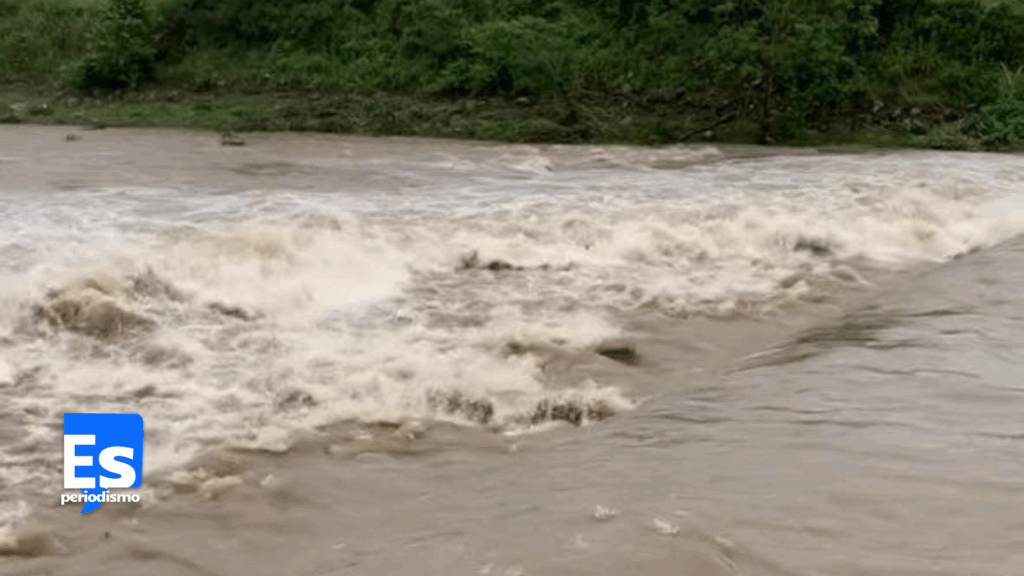 Vigilan crecida de caudales de ríos en la Huasteca