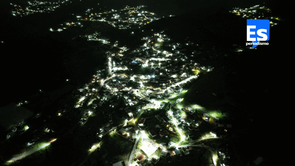 …Y se hizo la luz en el barrio de Camelia
