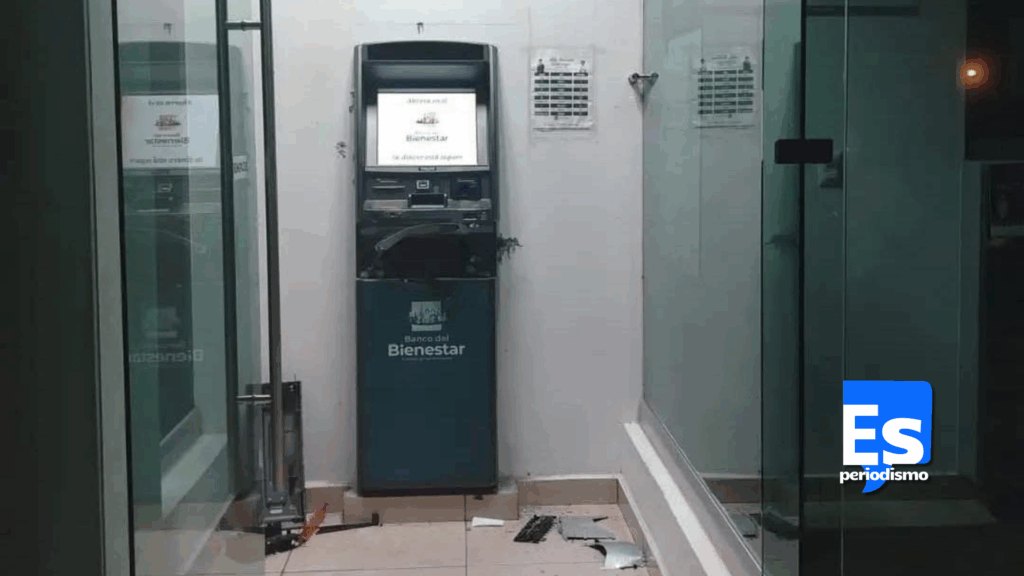 Al no poder robarlo, solo vandalizaron cajero