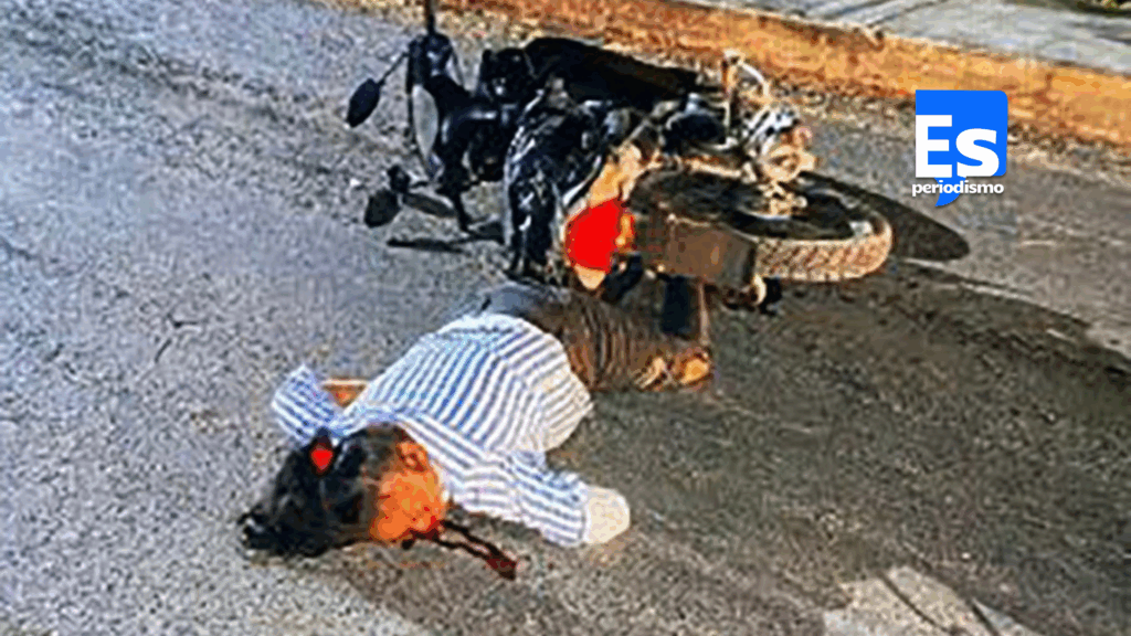 La lesionada fue atendida en el sitio por paramédicos de la Cruz Roja Mexicana, quienes tras estabilizarla la llevaron a un hospital para recibir atención médica especializada. Elementos de Seguridad Pública Municipal, en el lugar del accidente tomaron indicios de lo sucedido y realizaron las diligencias correspondientes, remitiendo la motocicleta al corralón.