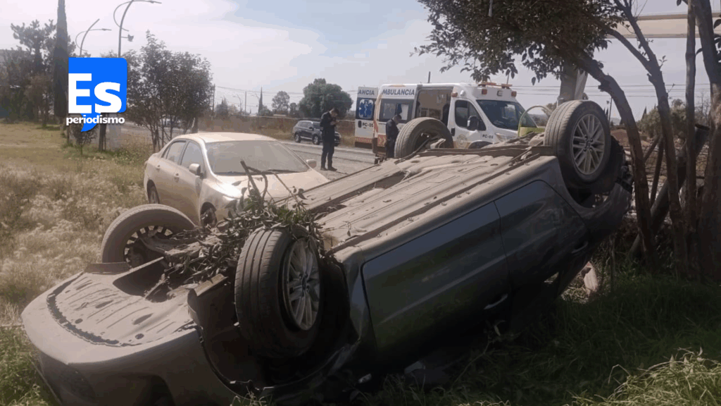 Choque y volcadura en la México-Pachuca