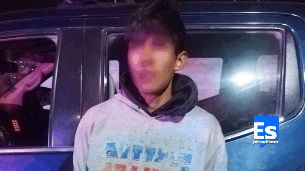 Atrapan a adolescente con motocicleta