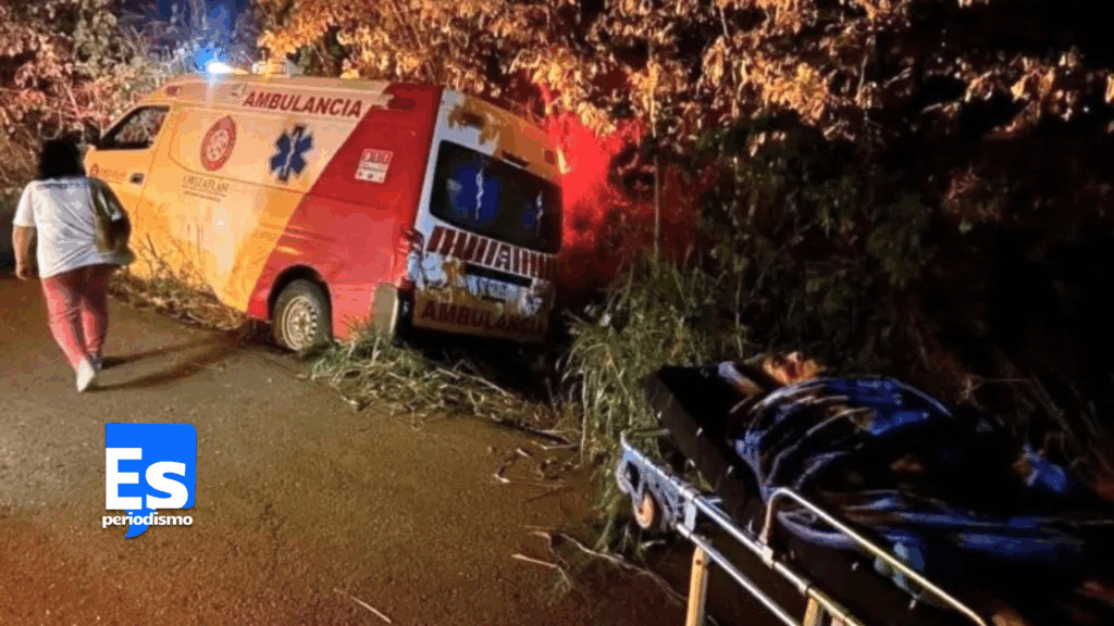 Se accidenta ambulancia