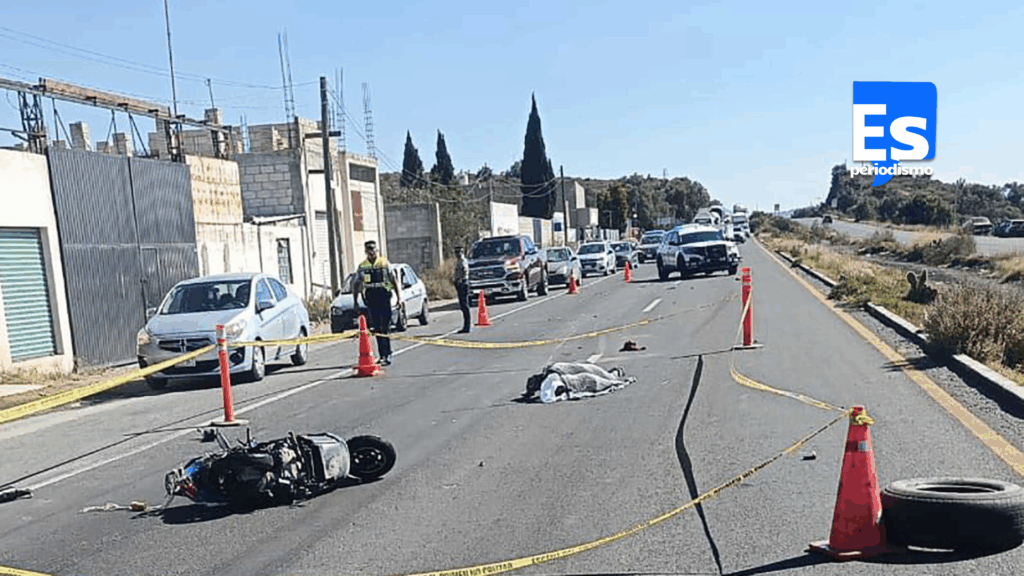 Se estrella motociclista contra automóvil