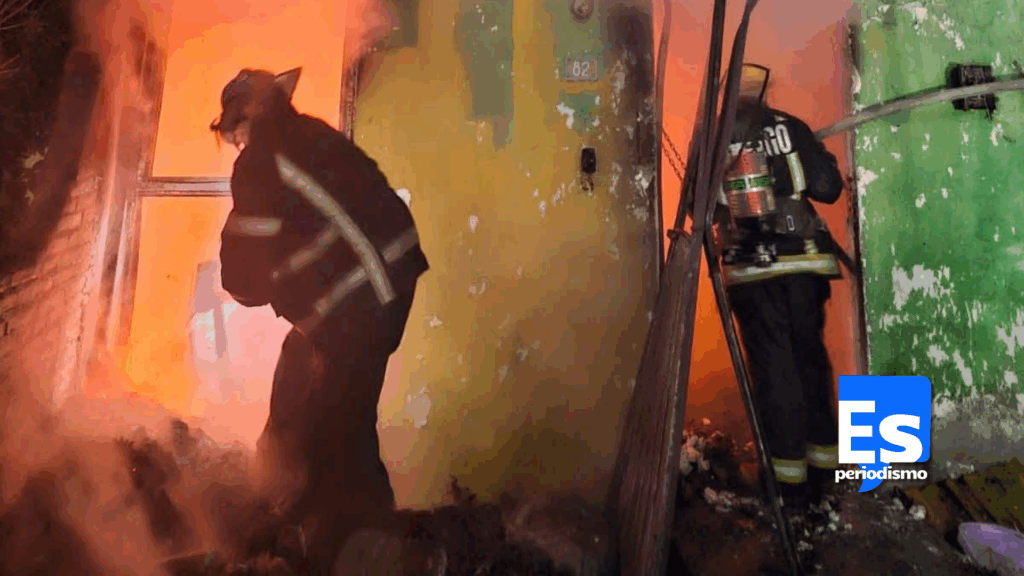 Durante los trabajos se utilizaron líneas de agua para controlar el fuego y evitar que las llamas se extendieran a predios cercanos, mientras personal de seguridad mantenía el resguardo del perímetro. Una vez controlado el incendio, los cuerpos de emergencia realizaron labores de enfriamiento y revisión del inmueble para descartar riesgos adicionales. Autoridades informaron que no se reportaron personas lesionadas, debido a que la vivienda se encontraba deshabitada.