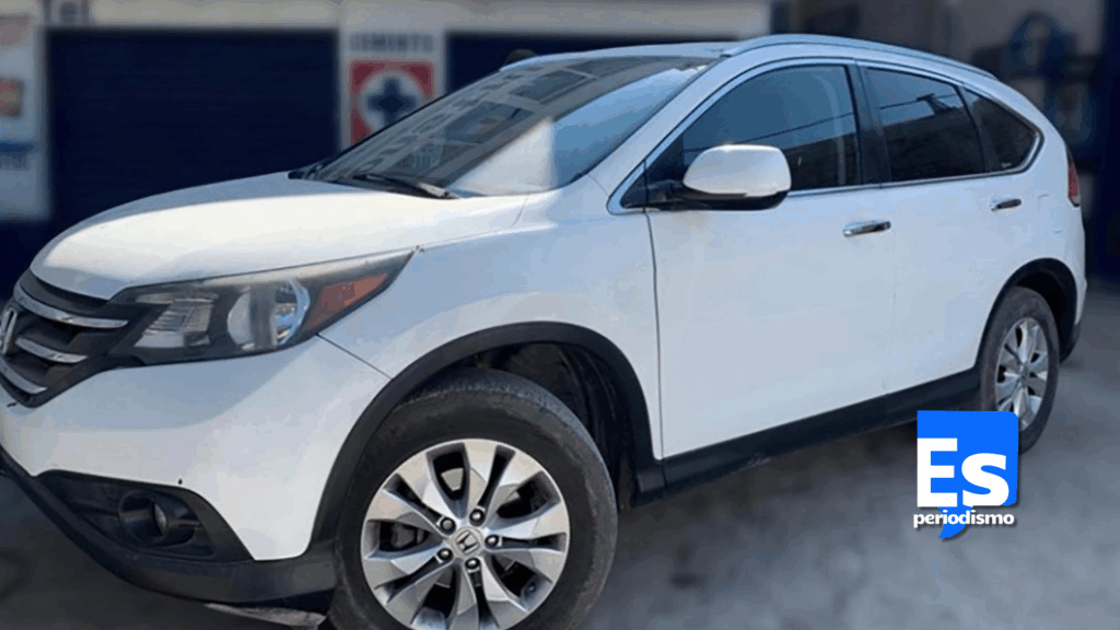 Camioneta con reporte de robo