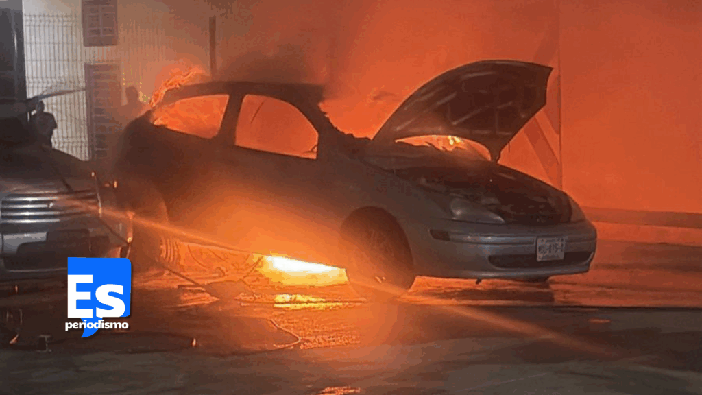 Reparaba automóvil de su vecino