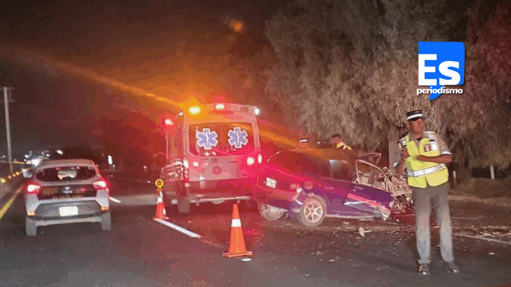 Sale del caminó veloz y choca