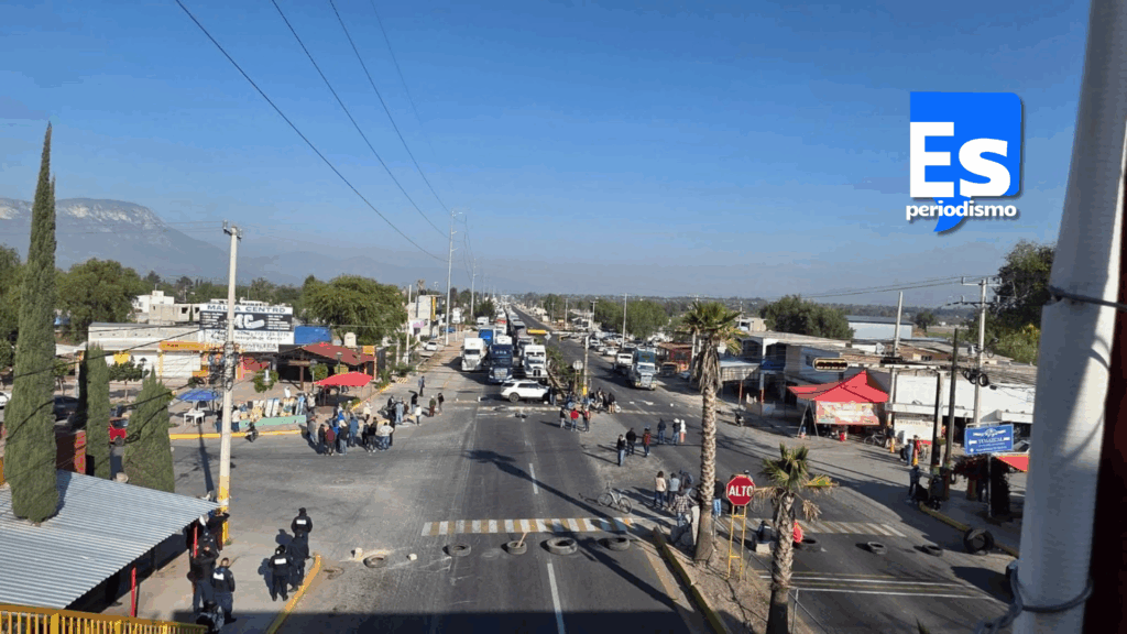 Cumple 30 horas retenido el alcalde