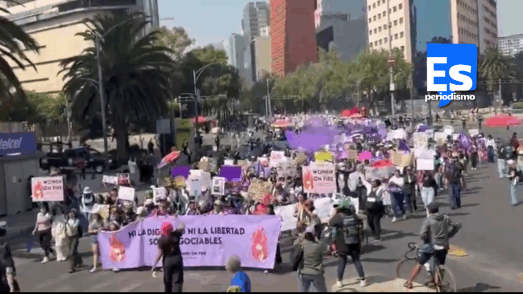 8M: Miles de mujeres toman calles