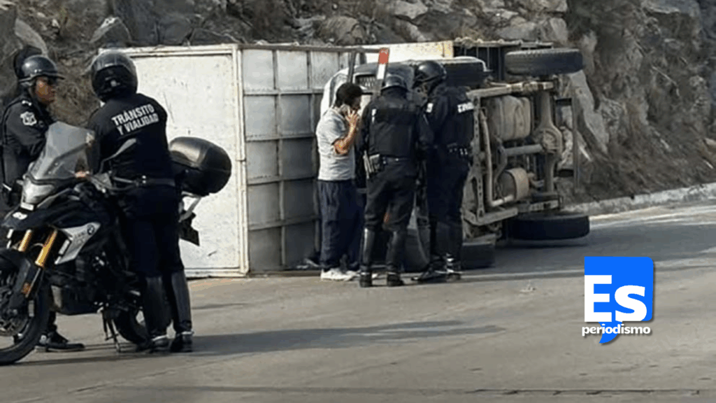 Por accidente de camioneta en bulevar