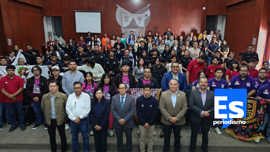 Abanderan a estudiantes de Hidalgo