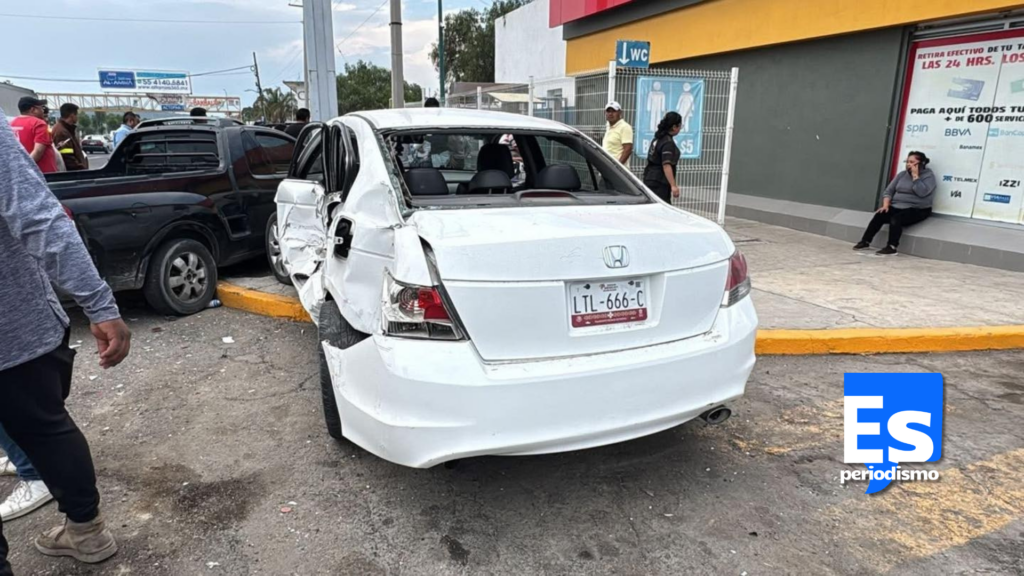 Tráiler provoca accidente múltiple