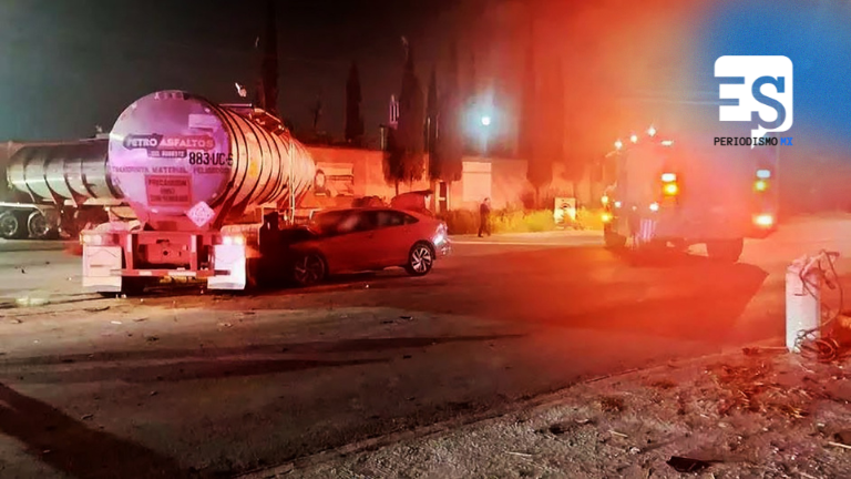 Muere tras impactar su Jetta con pipa