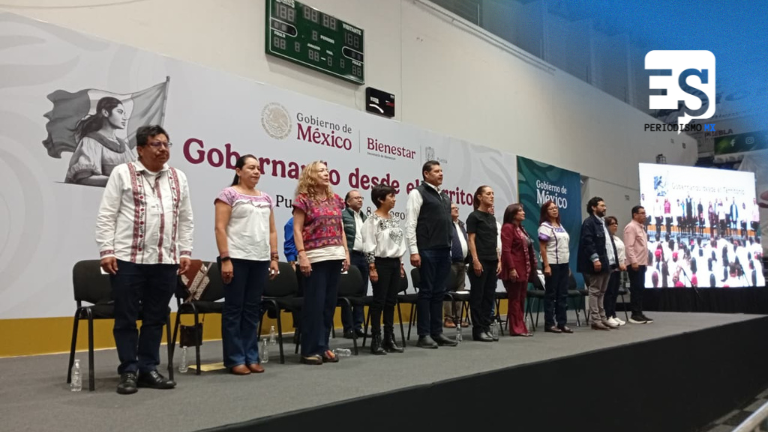 Sheinbaum expone la red de ultraderecha