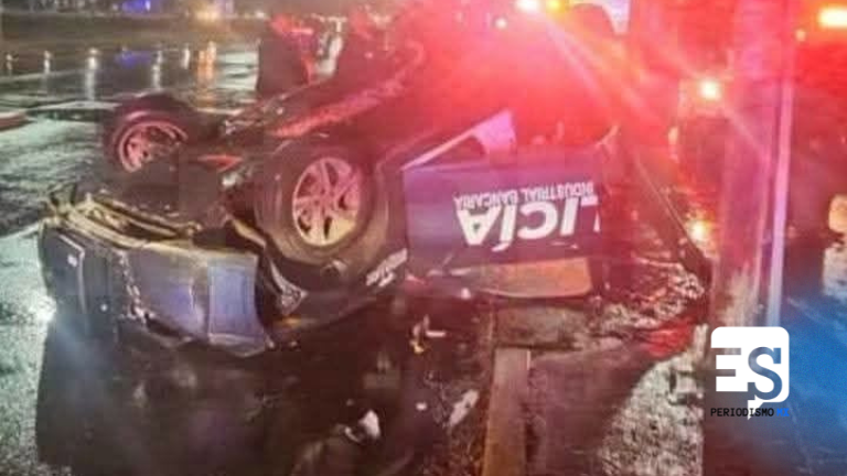 Convertida en chatarra patrulla de Policía