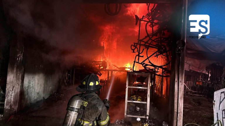 Incendio consume taller de bicicletas e inmueble