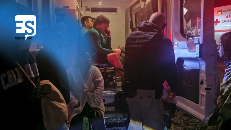 Volcadura de autobús de pasajeros