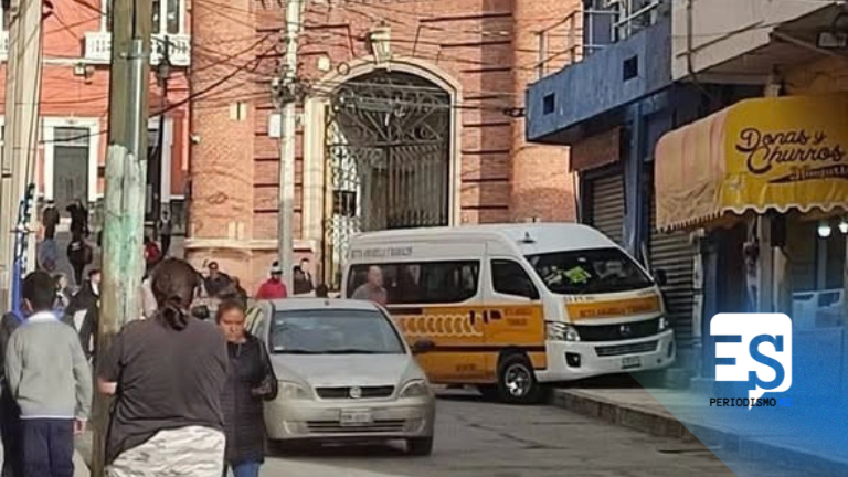 Combi atropella a mujer