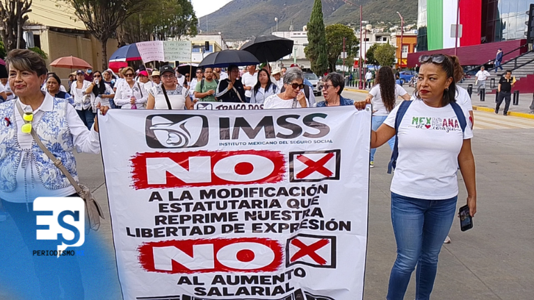 Airada protesta de personal del IMSS
