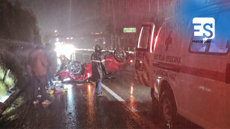 Volcó por lluvia y velocidad en la carretera