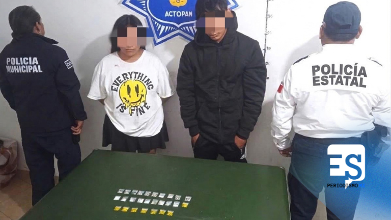 Detienen a una mujer